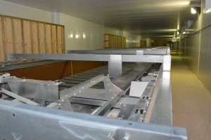 Les 22 sections du séchoir permettent de faire passer le fumier de 25 à 95% de matière sèche. Le fumier séché est utilisé par une autre entreprise de la famille : Acti-Sol.