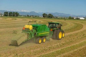 large-square-baler-field-large JD L330-340