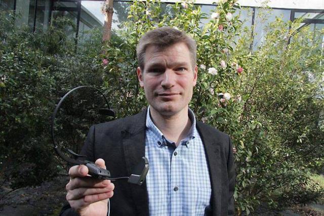 Lunettes intelligentes utilisant la technologie des Google Glass dans la prévention des infestations d'insectes dans les cultures agricoles. Source: Agriculture moderne
