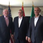 Sonny Perdue, secrétaire américain de l'Agriculture, Lawrence MacAulay, ministre canadien de l’agriculture, et le secrétaire mexicain à l’agriculture Jose Calzada.