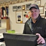 Stephen Hutten est propriétaire de The Hitching Post, un point de vente de fournitures agricoles de St. Marys, en Ontario, qui ne sera plus en mesure de vendre des antimicrobiens aux agriculteurs en vertu de la nouvelle réglementation en vigueur le 1er décembre.