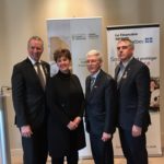 M. André Lamontagne, ministre de l’Agriculture, des Pêcheries et de l’Alimentation, l’honorable Marie-Claude Bibeau, ministre de l’Agriculture et de l’Agroalimentaire, M. Ernest Desrosiers, président-directeur général de La Financière agricole du Québec et M. Marcel Groleau, président général de l’Union des producteurs agricoles (UPA) (Groupe CNW/La Financière agricole du Québec)
