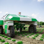 Robot de désherbage Dino de Naïo Technologies