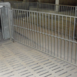Il est important d'installer une barrière ajourée à l'entrée du DAC lorsqu'il n'y a qu'un DAC.