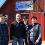 Véronique Lévesque et Réjean Morin, propriétaires de la Ferme Morine située à Coaticook en Estrie, remportent Lait’xcellent Or pour avoir produit le meilleur lait au Québec en 2020.