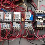 Me voilà électricien.