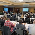 Environ 70 personnes étaient présentes lors de l'Atelier sur les truies en groupe organisé par le CDPQ et tenu le 18 mai 2022 à Drummondville.