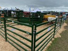 Animaux enclos Équipements S Laroche Expo-Champs 2022