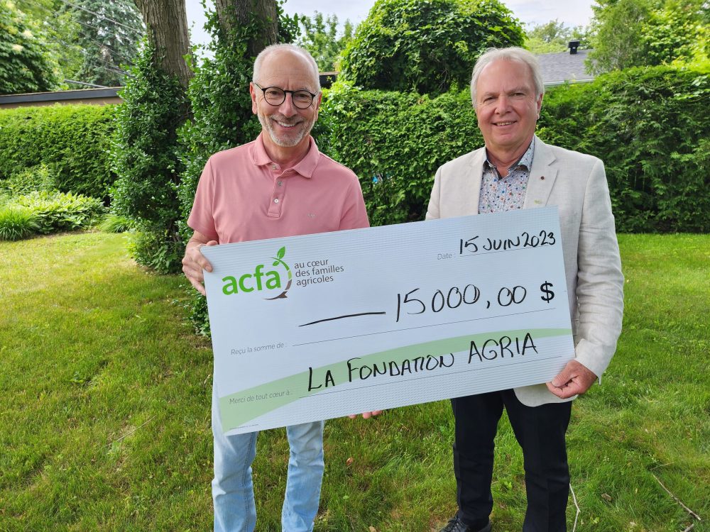 Pierre Rhéaume, vice-président de ACFA et Serge Lefebvre, président de la Fondation Agria.