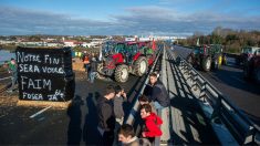 Les agriculteurs français ont bloqué des routes en février 2024.