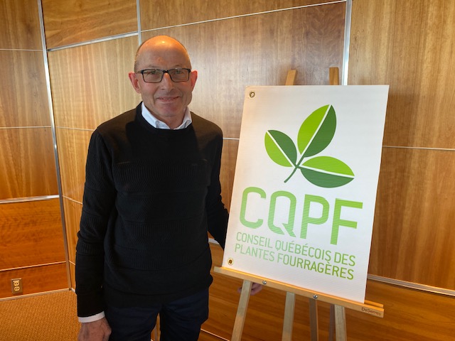 Alphonse PIttet lors de l'AGA du Conseil québécois des plantes fourragères qui avait lieu le 25 mars 2024.