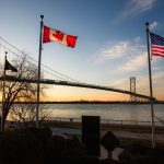 Le pont Ambassadeur qui joint Windsor et Detroit, considéré comme le principal point de commerce entre le Canada et les États-Unis.
