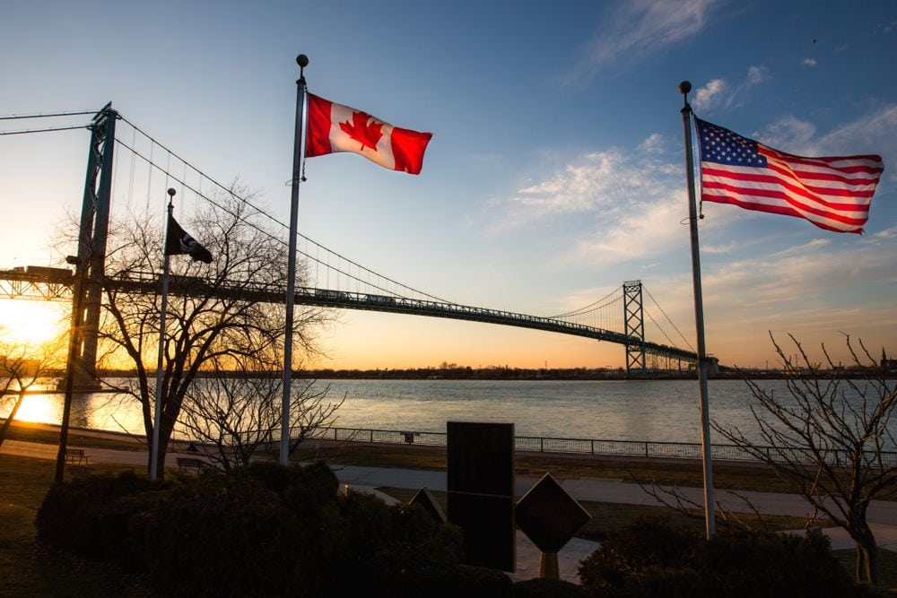 Le pont Ambassadeur qui joint Windsor et Detroit, considéré comme le principal point de commerce entre le Canada et les États-Unis.