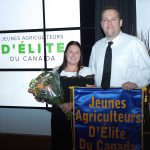 Alison Blouin et Simon Plante, gagnants du concours Jeunes agriculteurs d'élite, section Québec pour 2024.