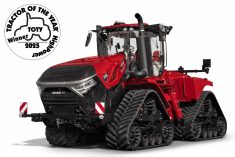 Le Case IH Quadtrac 715 remporte le prix du tracteur de l'année dans la catégorie haute puissance.