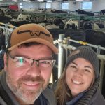 Dave Fortier et Sophie Bédard dans leur étable rénovée.