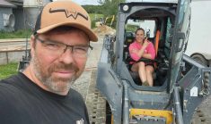 Dave Fortier et Sophie Bédard de la Ferme Panama ont participé activement aux travaux. Comme dit Sophie: ce sont les producteurs qui comprennent le mieux leur projet.