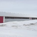 L'angle des toits de ferme peut favoriser l'accumulation de neige.
