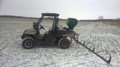 Un aspect intéressant du vasage est qu’il requière peut d’équipement. En effet, un VTT équipé d’un semoir pneumatique s’avère très efficace. 
Crédit photo: Jérôme Poussart, Agri-distribution ADJM
