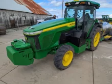 Tracteur électrique John Deere.