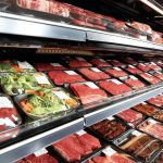 Des chercheurs ont découvert que la consommation de viande n'augmente pas le risque de décès par cancer ou maladie cardiaque.