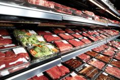 Des chercheurs ont découvert que la consommation de viande n'augmente pas le risque de décès par cancer ou maladie cardiaque.