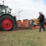 Avec la bonne pression d’air dans les pneus, le tracteur transfert un maximum de sa puissance vers le sol.