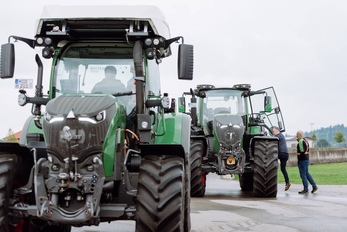 En septembre 2025, AGCO a organisé une journée technologique dans une ferme en Allemagne, invitant les analystes financiers à voir les progrès de la technologie numérique. Crédit photo : AGCO