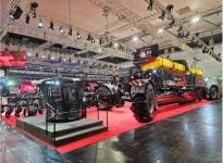 Le Nexat peut exécuter toutes les étapes de la culture (travail du sol, semis, pulvérisation, récolte).