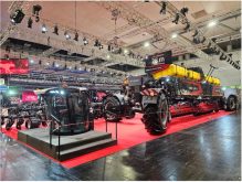 Le Nexat peut exécuter toutes les étapes de la culture (travail du sol, semis, pulvérisation, récolte).