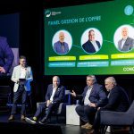 Nicolas Mesly et Pascal Thériault ont animé un panel mettant en vedette, trois présidents de fédérations de productions sous gestion de l'offre, Benoît Fontaine de la volaille, Sylvain Lapierre des oeufs et Daniel Gobeil du lait.