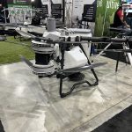 Le drone DJI Agras T100.