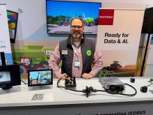 Ryan Milligan au kiosque de la Fondation pour l'&eacute;lectronique de l'industrie agricole (AEF) &agrave; Agritechnica.