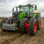 Les trois nouveaux modèles de la série 800 offrent une puissance allant de 260 à 320 chevaux. Photo : Agco/Fendt