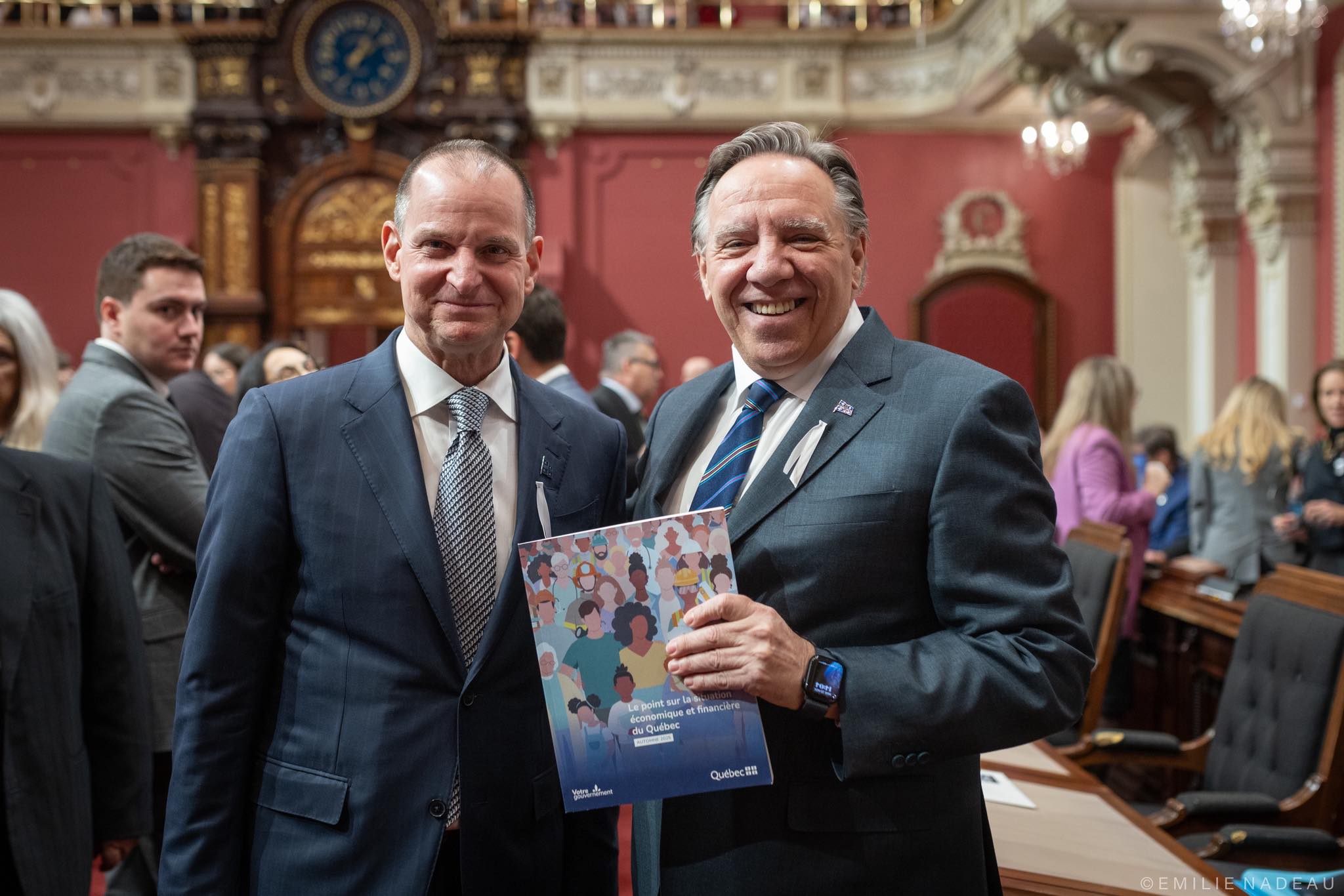 Un budget provincial entre deux chaises