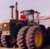 L'astronaute canadien Jeremy Hansen partage souvent cette photo lorsqu'il &eacute;voque son enfance &agrave; la ferme. Elle a &eacute;t&eacute; prise dans l'ancienne ferme familiale en Ontario. Photo : Jeremy Hansen, Facebook